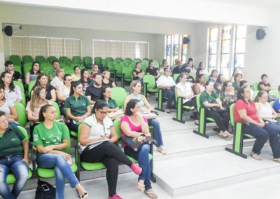 Professores e profissionais se preparam para volta às aulas